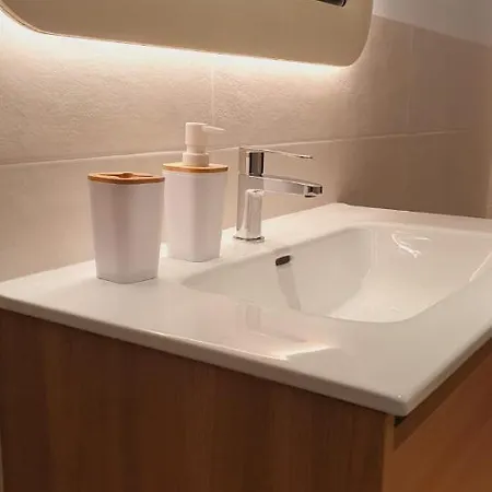 Vilasuites Trinitat Apartment
