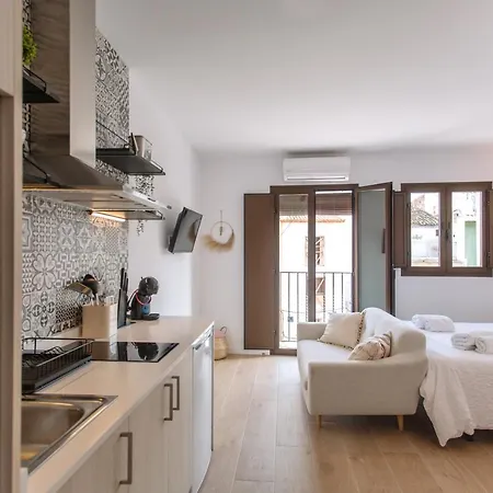 Vilasuites Trinitat Apartment