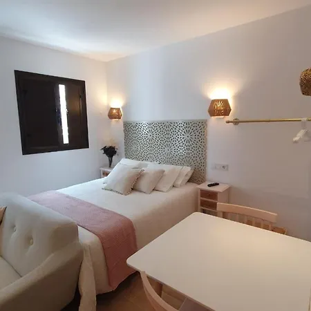 Vilasuites Trinitat Apartment